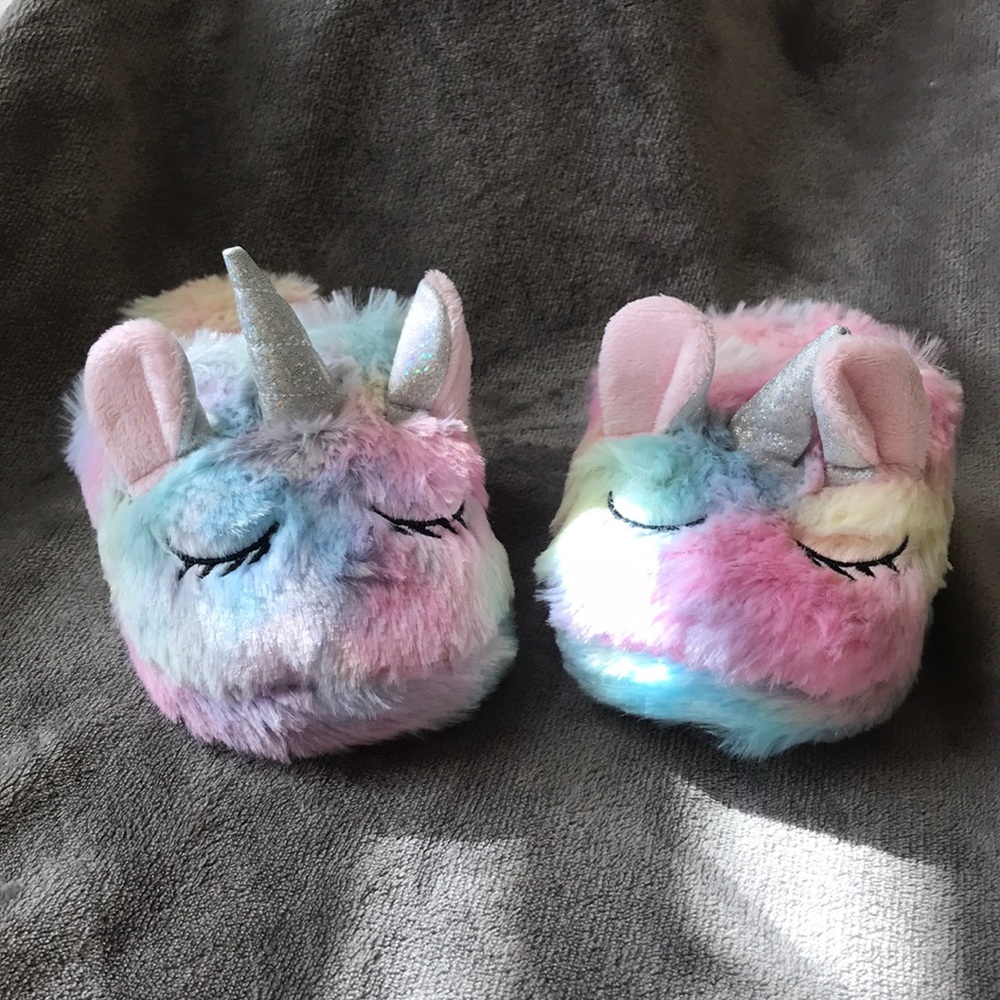 NEW UNICORN Furry Girls Slippers